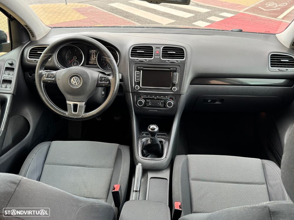 VW Golf 1.6 TDi Confortline - 4