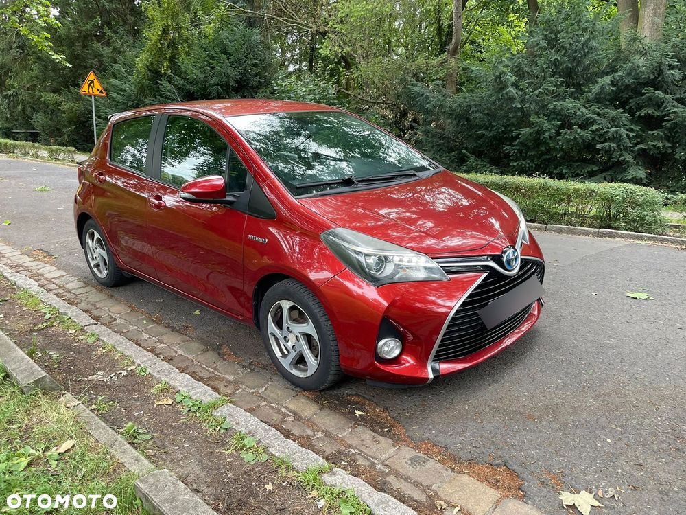 Toyota Yaris Hybrid 100 Premium EU6 - 2