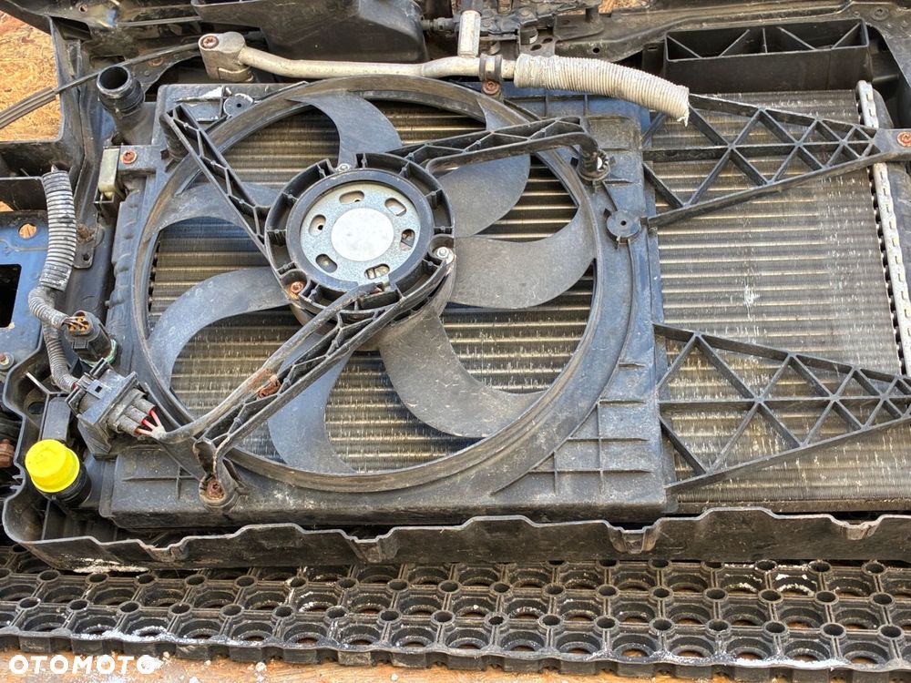 VW POLO 9N3 LIFT BENZYNA  PB PAS PRZEDNI CHŁODNICA WENTYLATOR KOMPLET - 15