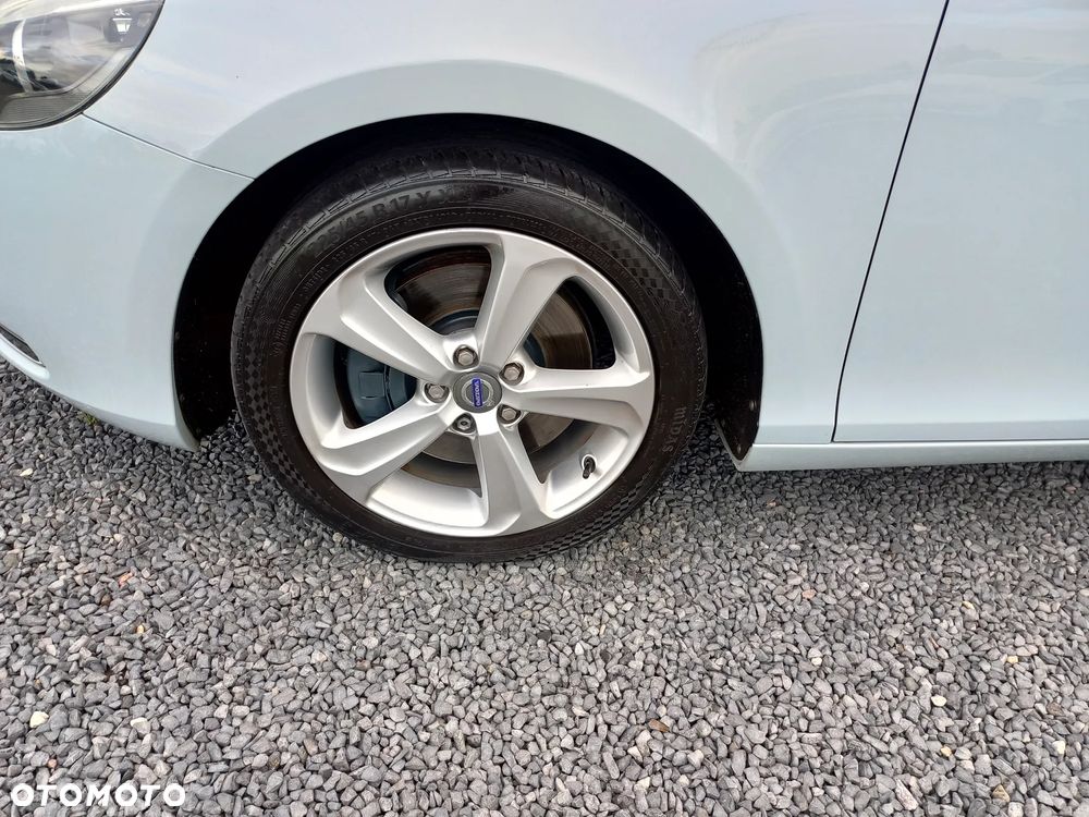 Volvo V40 D3 Momentum - 18
