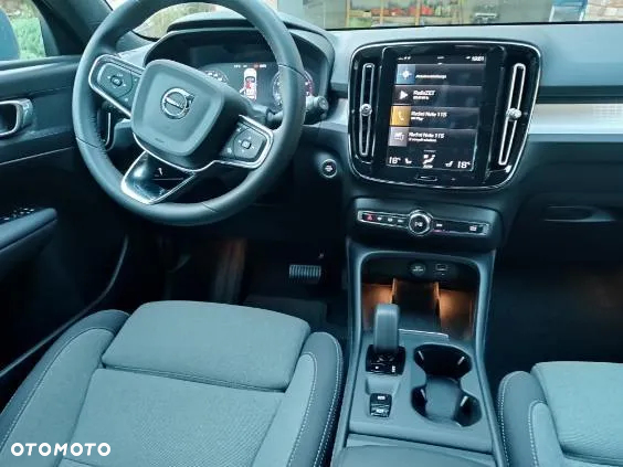 Volvo XC 40 T2 Core - 12