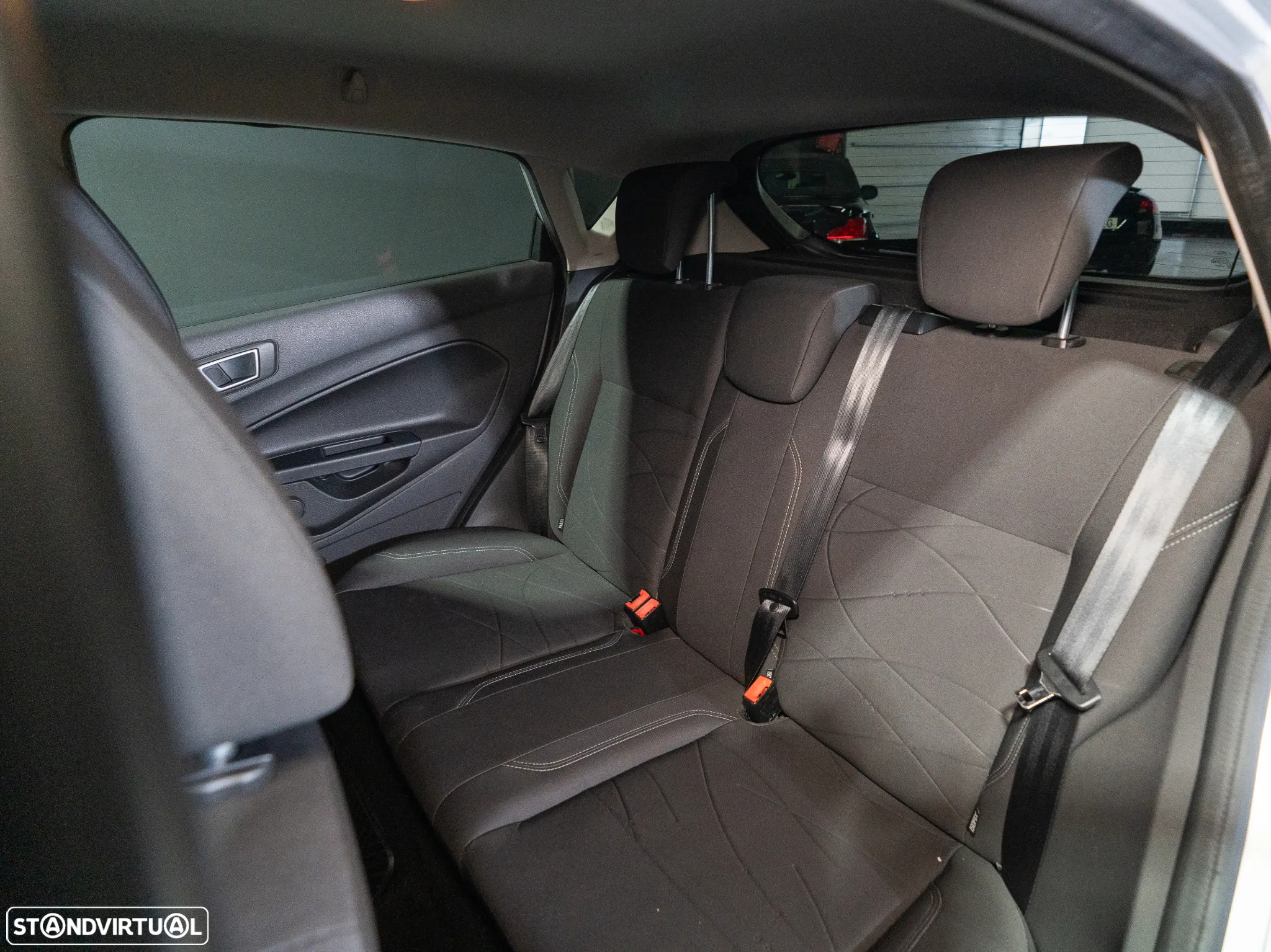 Ford Fiesta 1.5 TDCi Titanium ECOnetic - 13