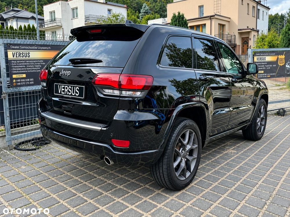 Jeep Grand Cherokee - 4