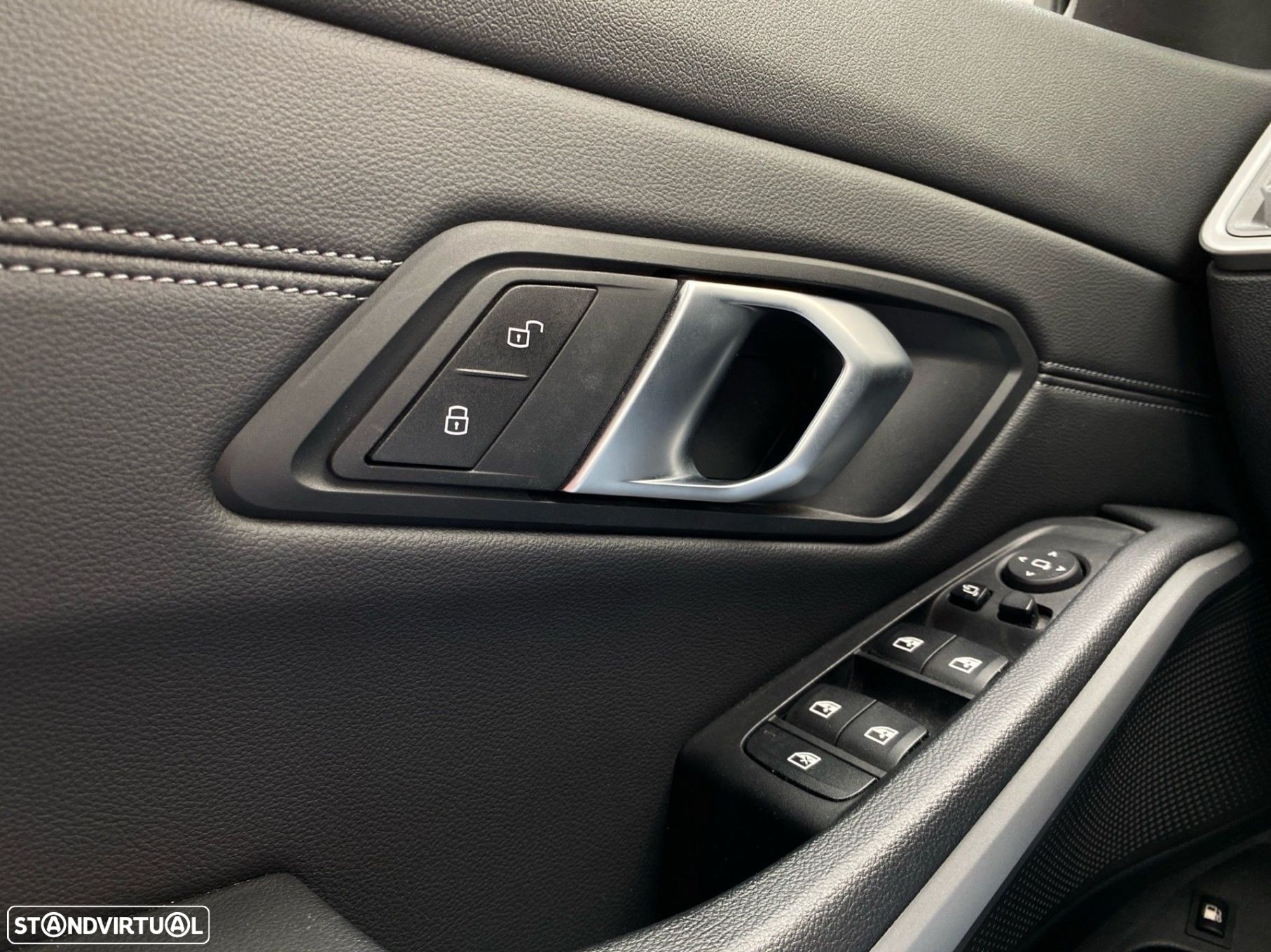 BMW 330 e Auto - 16