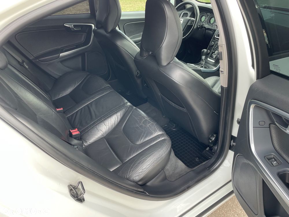 Volvo S60 D3 - 14