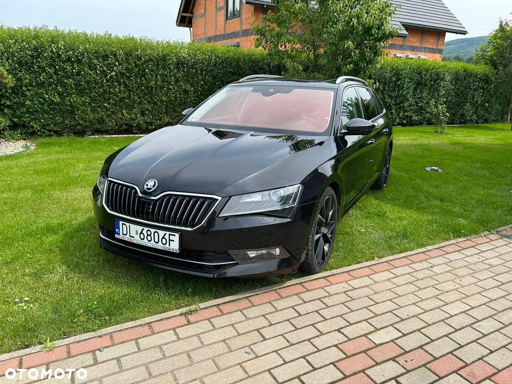 Skoda Superb 2.0 TDI Premium Edition - 1