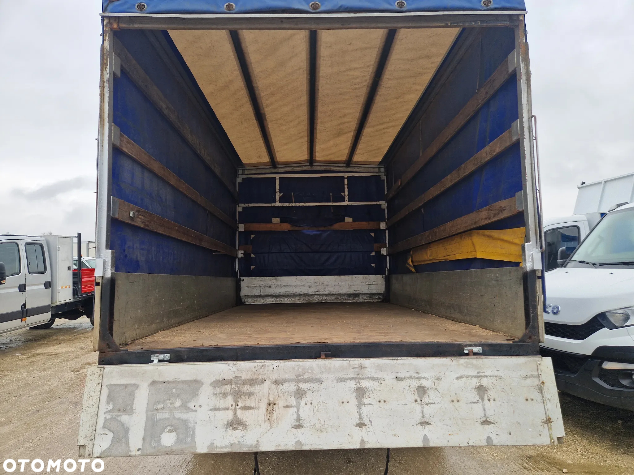 Skrzynia ładunkowa Plandeka 8 palet Iveco. Stan bdb! - 6