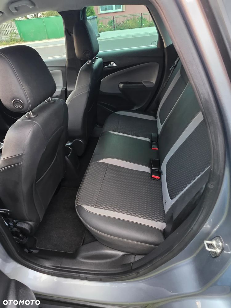 Opel Crossland X - 17
