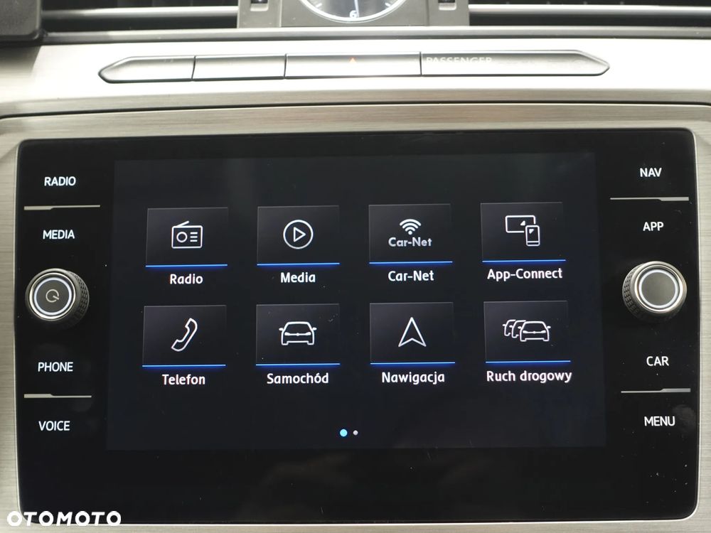 Volkswagen Passat - 30