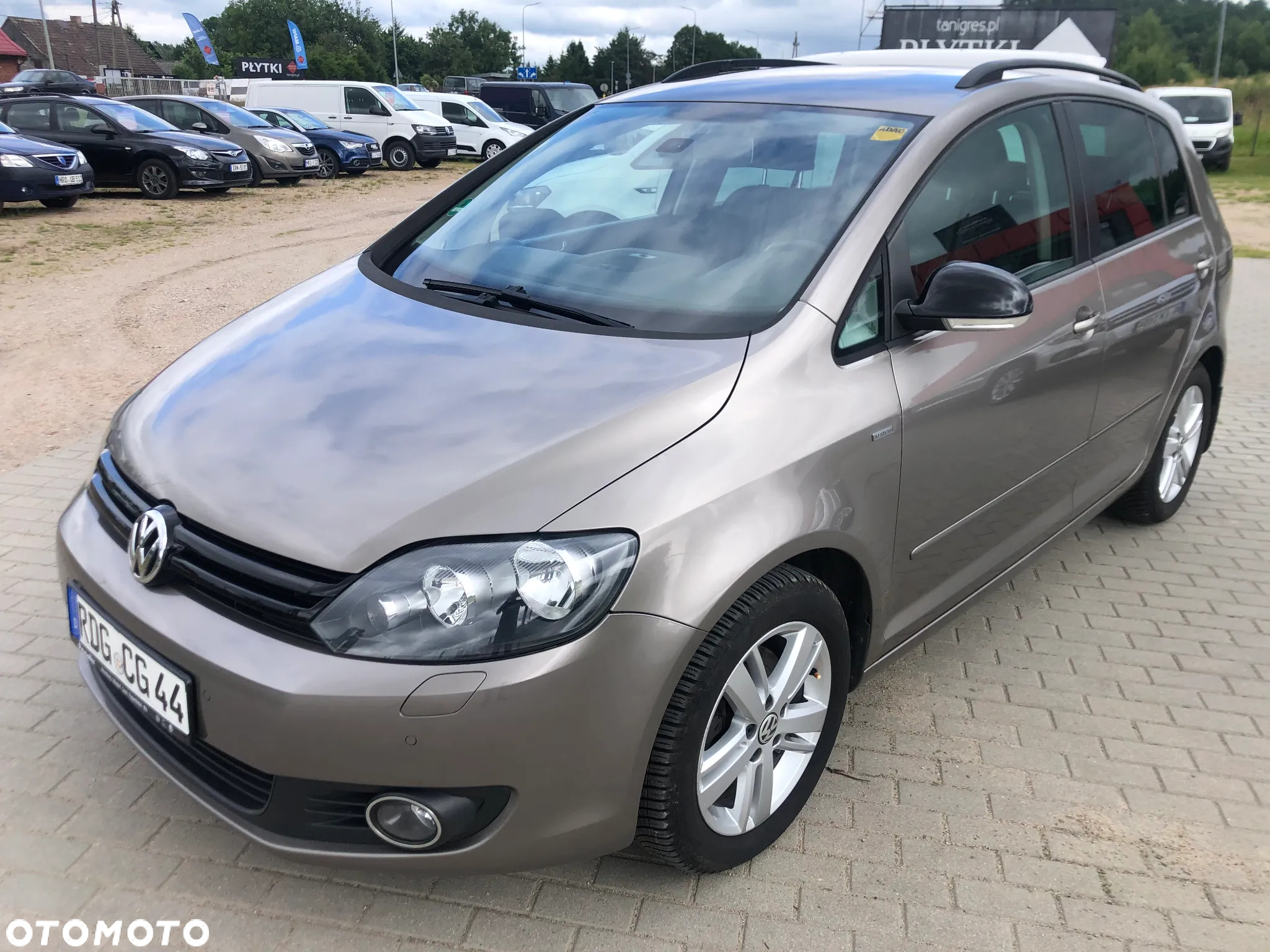 Volkswagen Golf Plus 2.0 TDI DPF MATCH - 2
