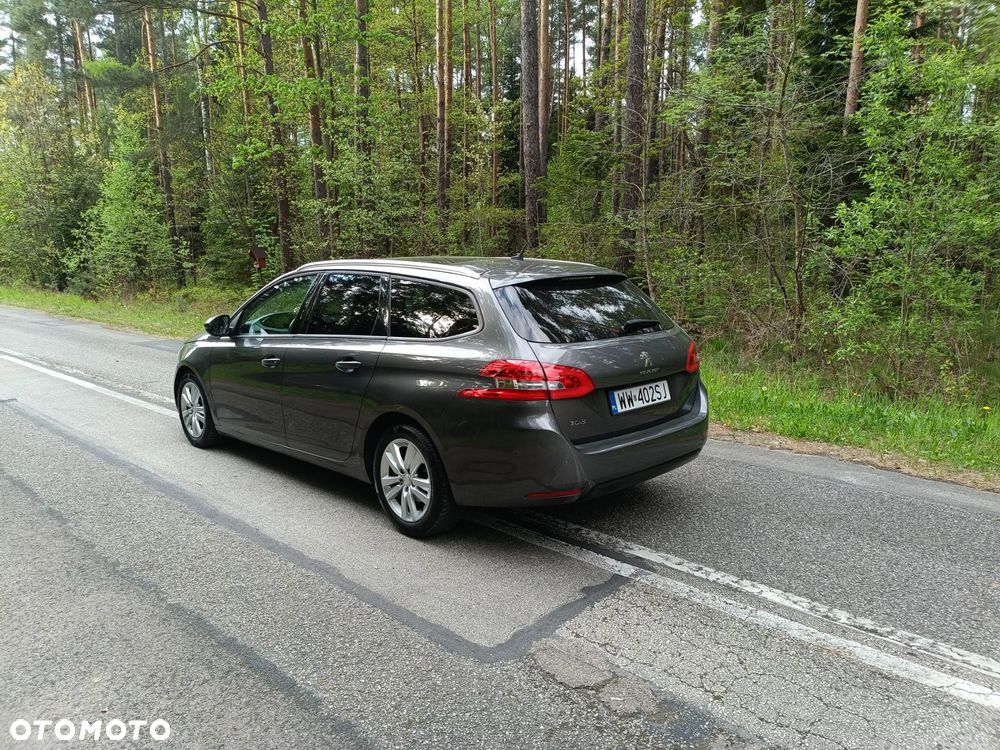 Peugeot 308 1.6 BlueHDi Allure S&S - 19