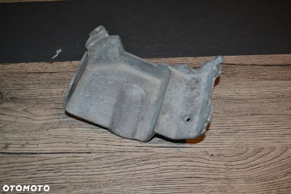 AUDI A6 C7 A7 OSŁONA CHŁODNICY OLEJU 4G0301184A - 2