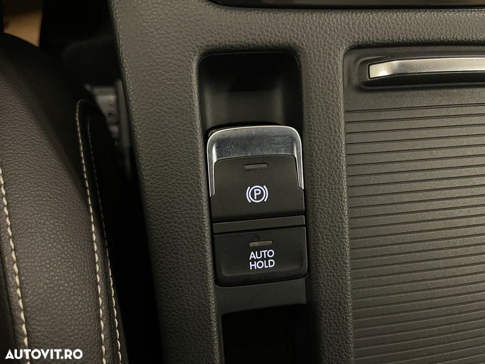 Volkswagen Passat 2.0 TDI SCR 4Mot DSG Highline - 26