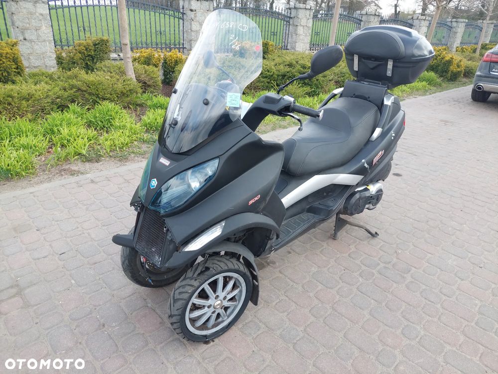 Piaggio MP-3 - 1