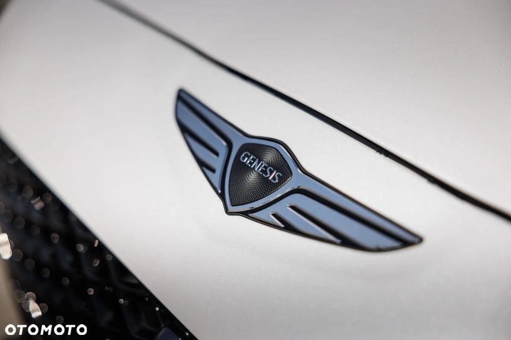 Genesis G70 2.0T Plus AWD 8AT Sport - 10