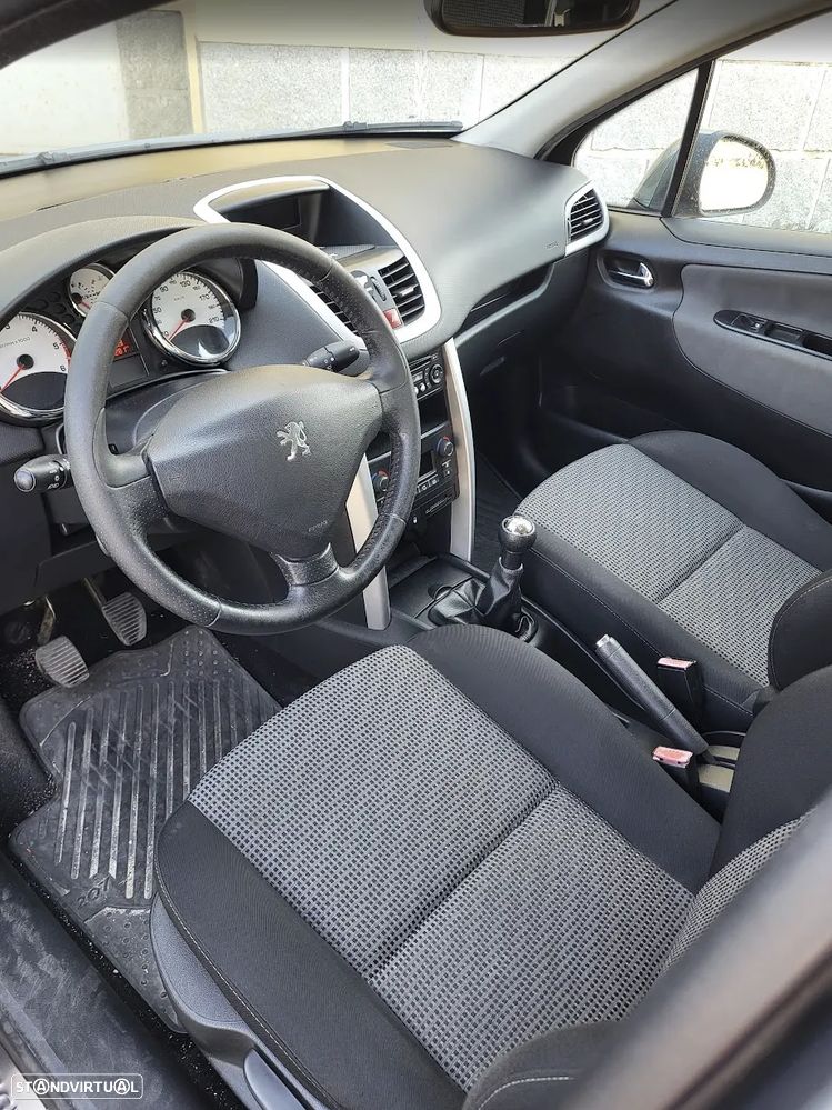 Peugeot 207 1.6 HDi Sport - 6