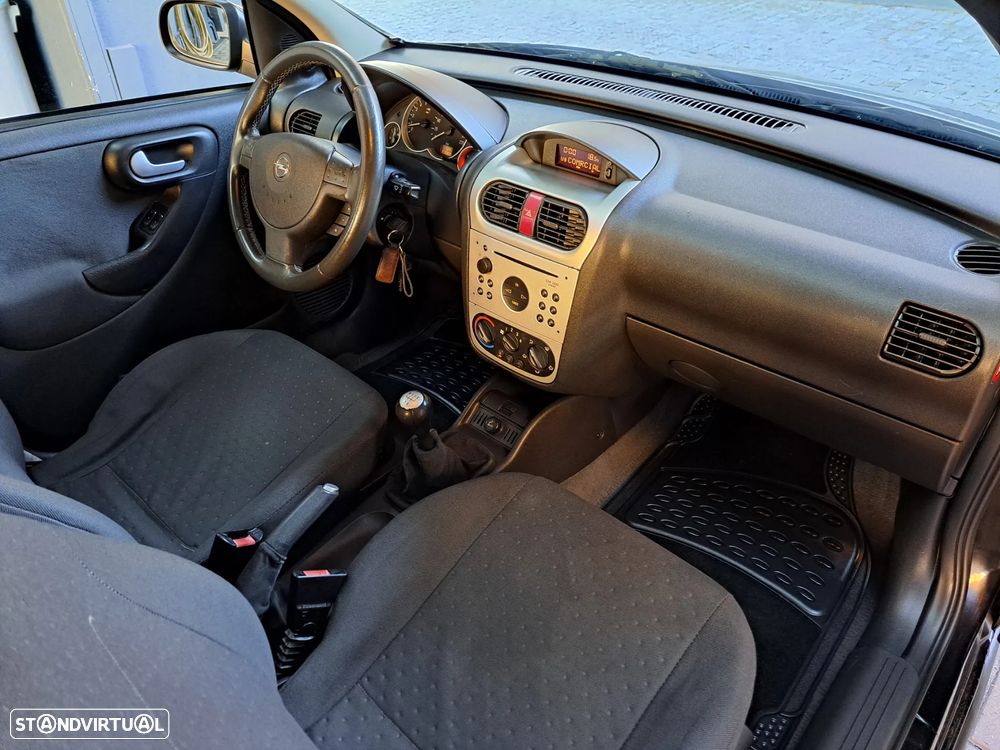 Opel Corsa 1.2 16V Enjoy - 19