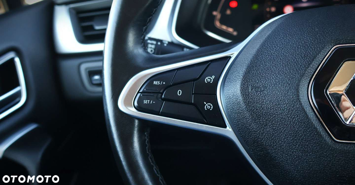 Renault Captur - 23
