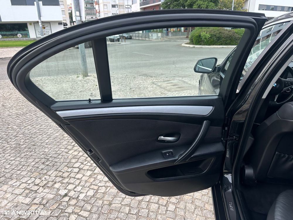 BMW 520 dA Executive - 18
