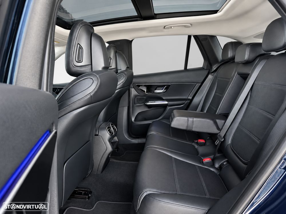 Mercedes-Benz GLC 300 e 4Matic 9G-TRONIC Avantgarde Advanced - 25