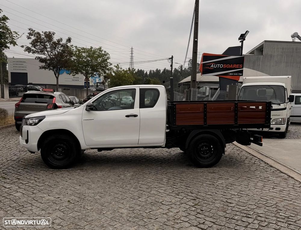 Toyota Hillux 4x4 C/IVA Dedutivel - 2