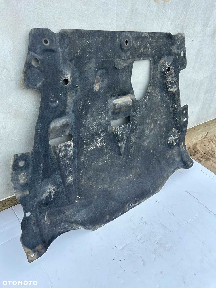 Osłona dolna silnika Volvo 2.0 2.4D V60 S60 XC60 I AG9N 6P013 D B - 3