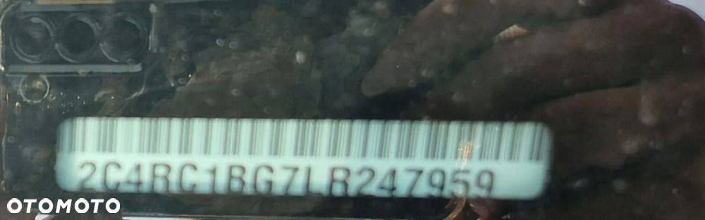 Chrysler Pacifica - 5