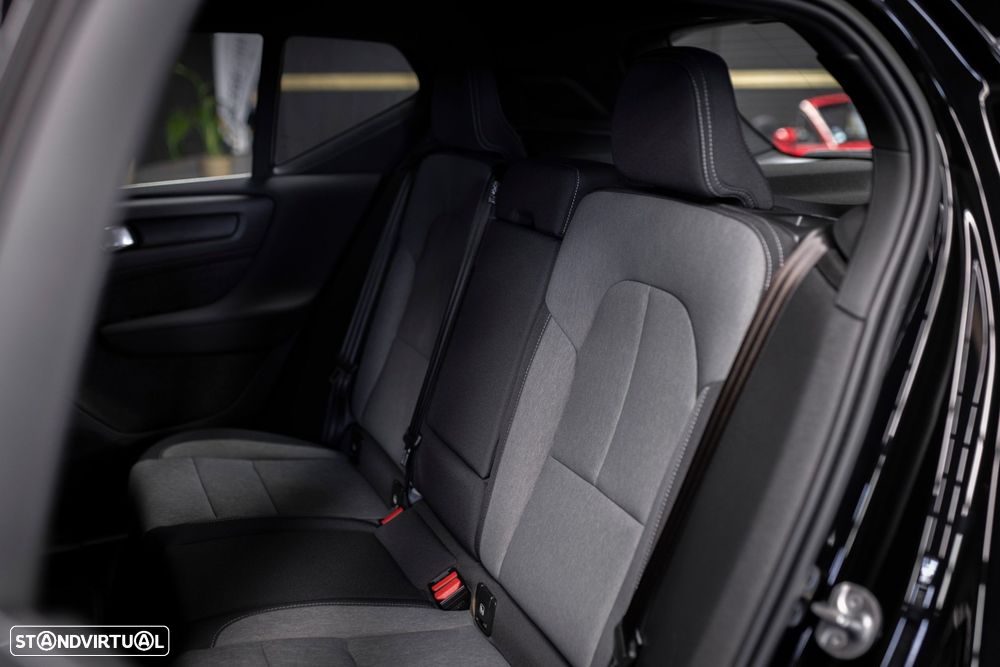 Volvo XC 40 - 35