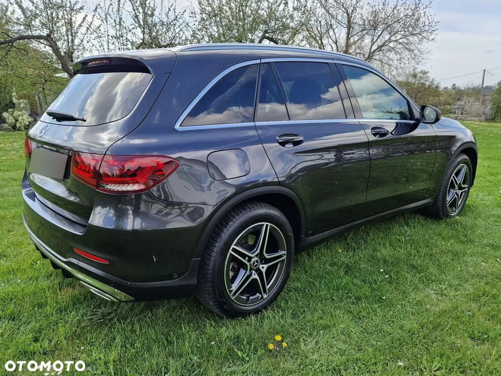 Mercedes-Benz GLC 200 d 4Matic 9G-TRONIC AMG Line - 4