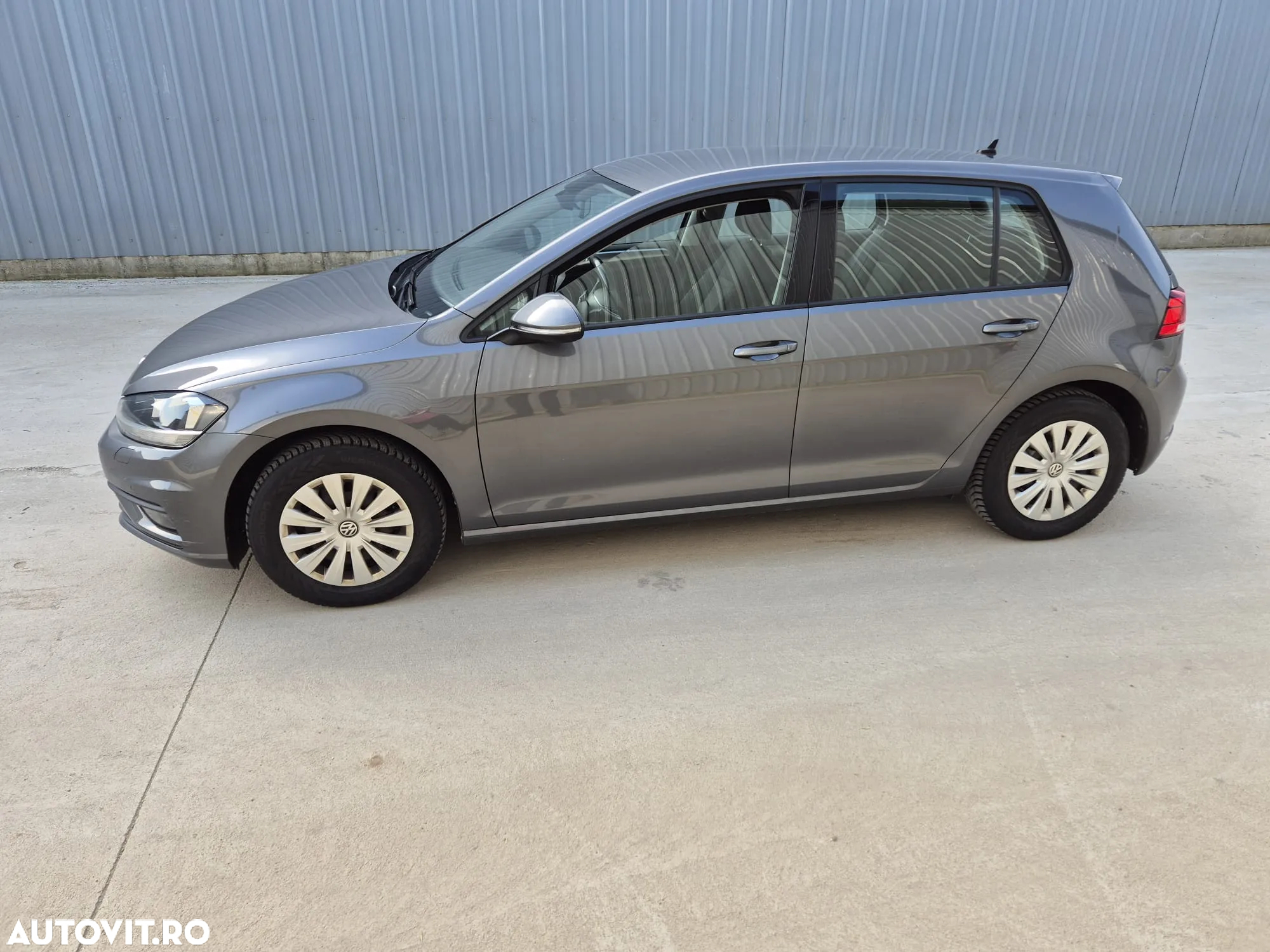 Volkswagen Golf - 4