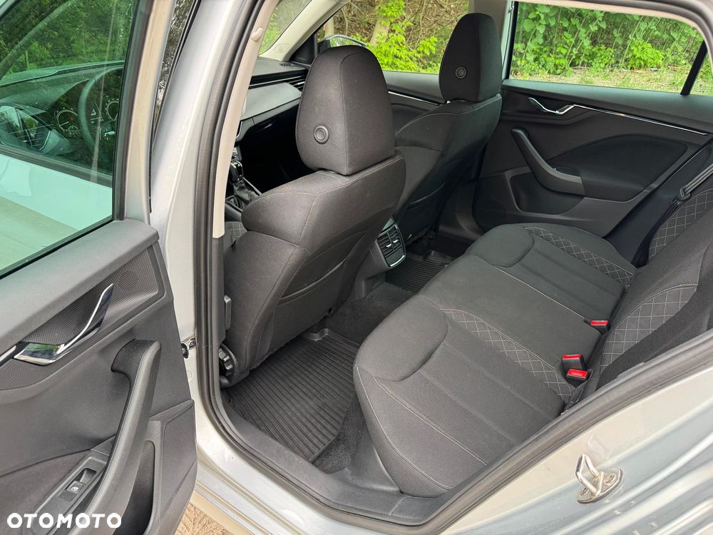Skoda Kamiq 1.0 TSI Ambition DSG - 8