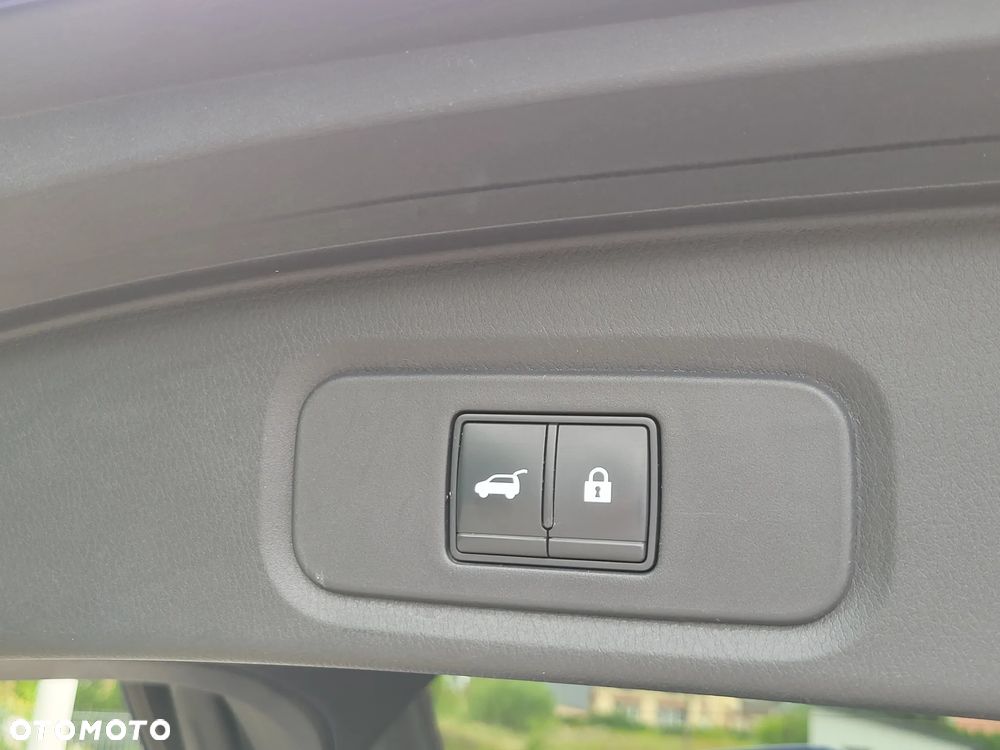 Nissan Qashqai 1.3 DIG-T MHEV Tekna Xtronic - 32