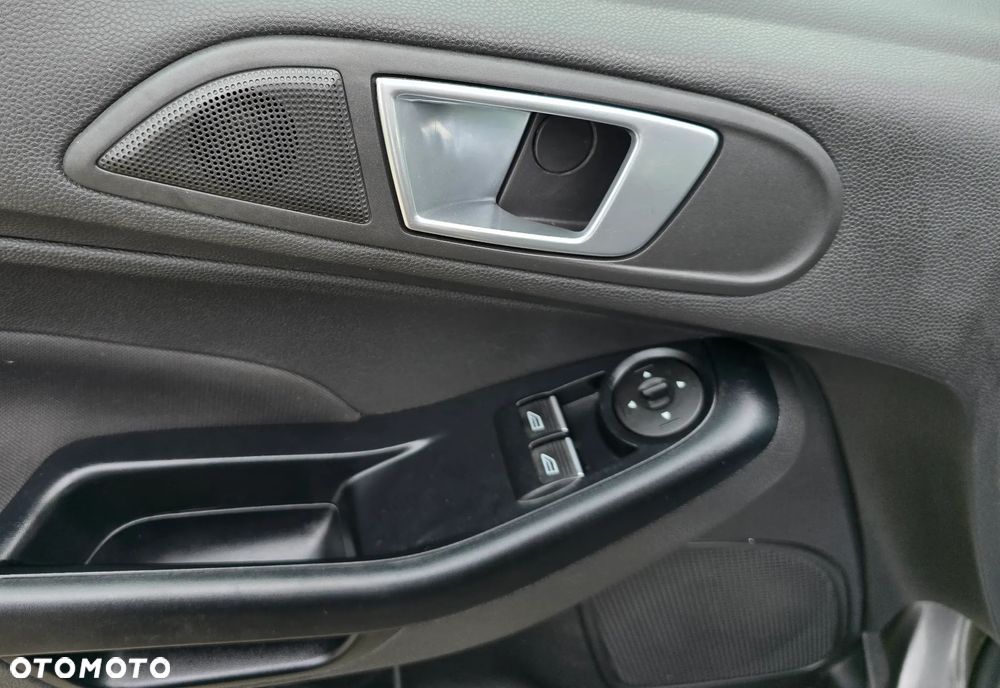 Ford Fiesta 1.25 Ambiente - 28