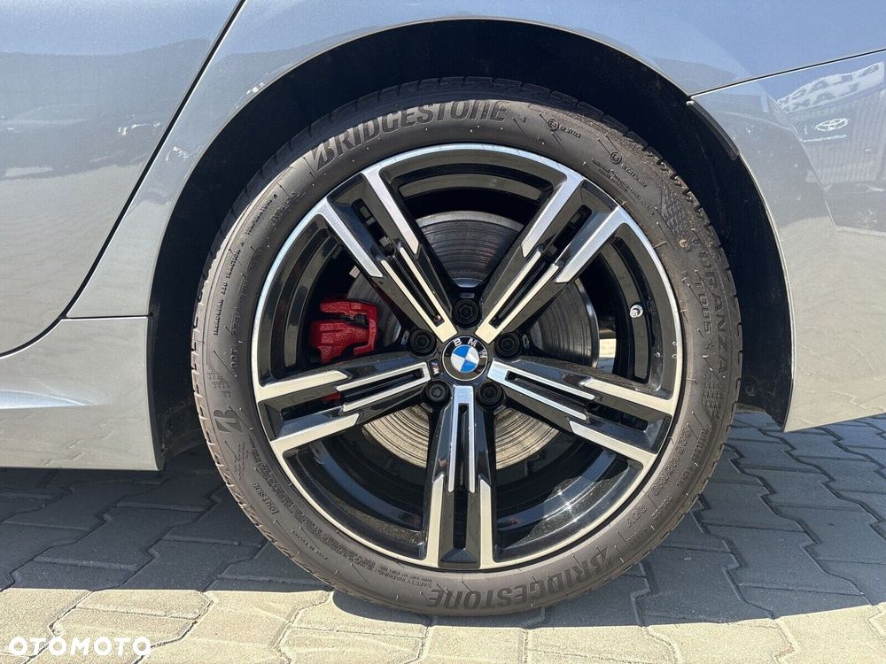 BMW Seria 3 330i xDrive M Sport sport - 11