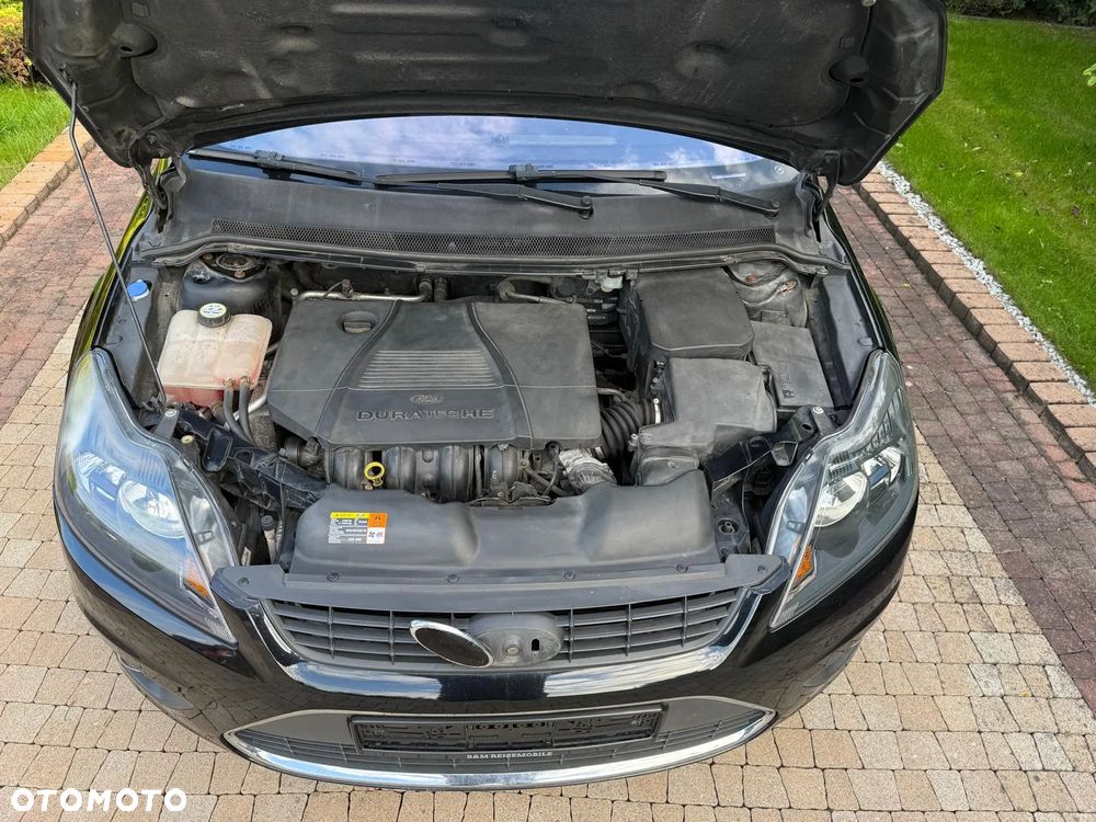 Ford Focus 2.0 Ghia - 6