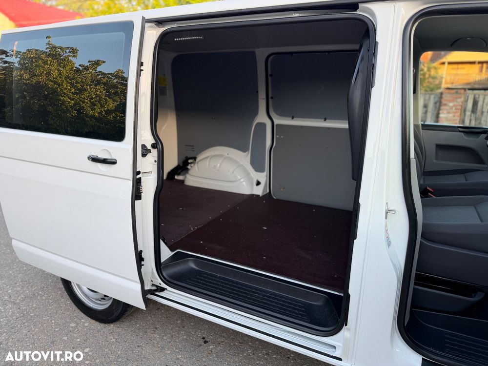 Volkswagen Transporter - 12
