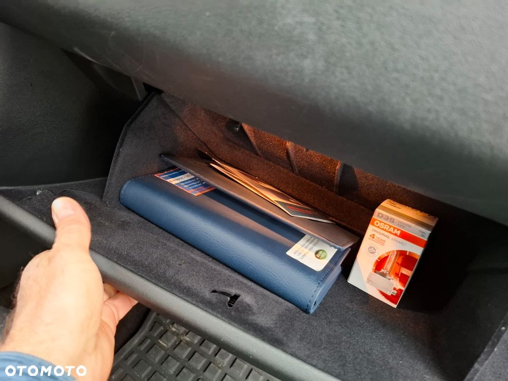 Land Rover Discovery TD V6 HSE - 14