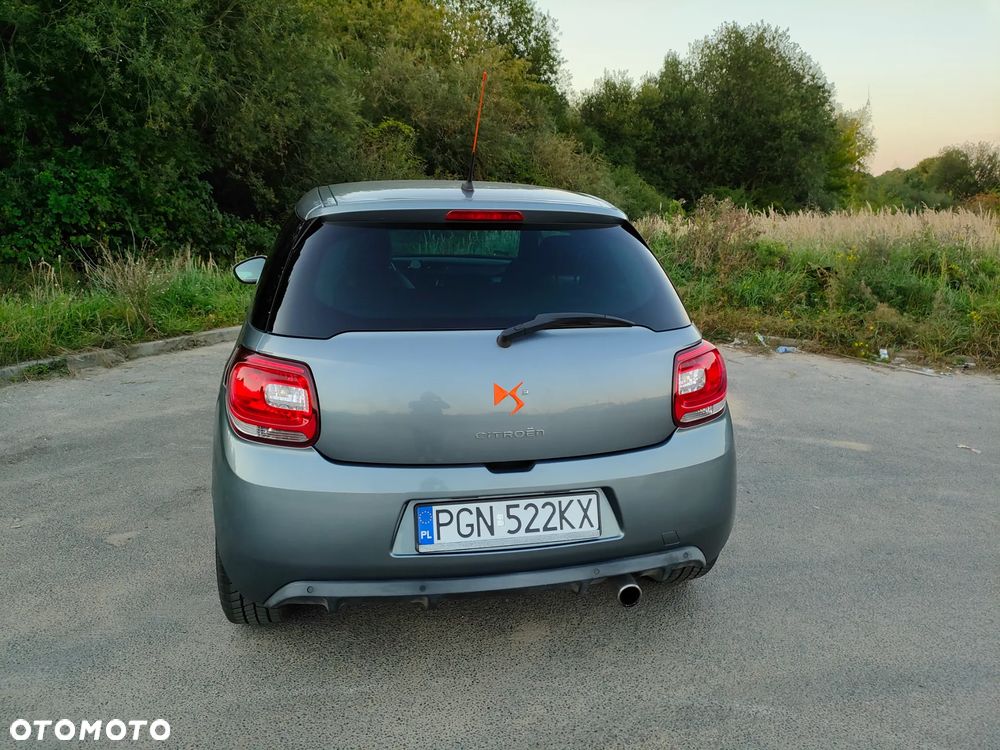 Citroën DS3 1.6 HDi 99g SoChic - 12