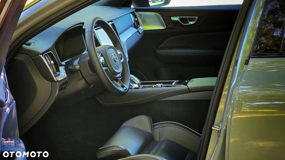 Volvo V60 T8 AWD Plug-In Hybrid Polestar Engineered - 18