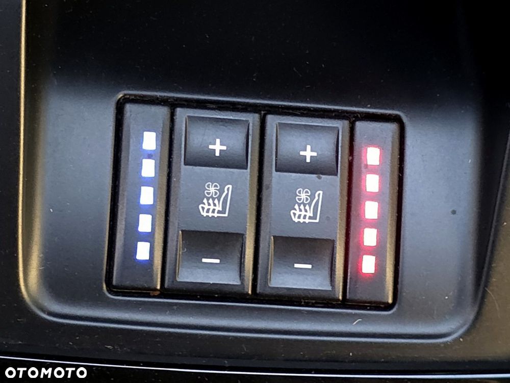 Ford S-Max - 24