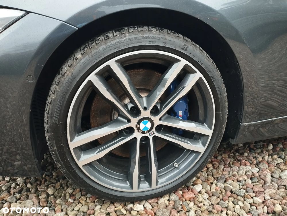BMW Seria 3 340i GPF xDrive M Sport Shadow sport - 16