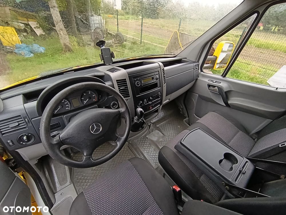 Mercedes-Benz Sprinter - 10