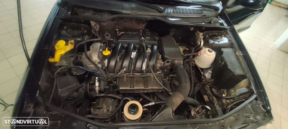 Renault Mégane Break 1.4 16V RXE AC - 22