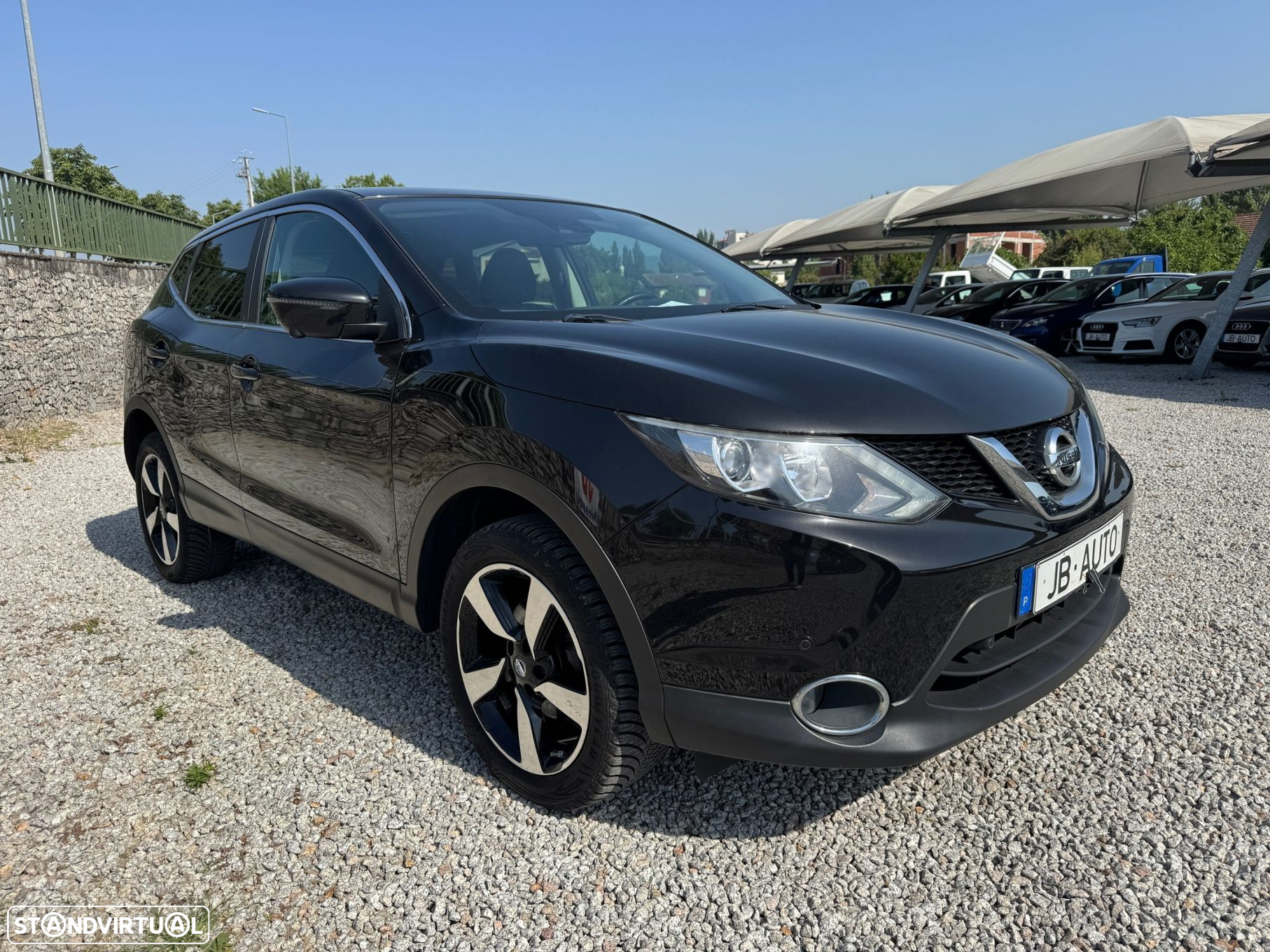 Nissan Qashqai 1.2 DIG-T N-Connecta 18 - 3