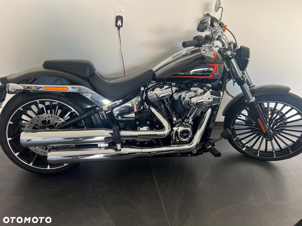 Harley-Davidson FXSB Breakout - 4