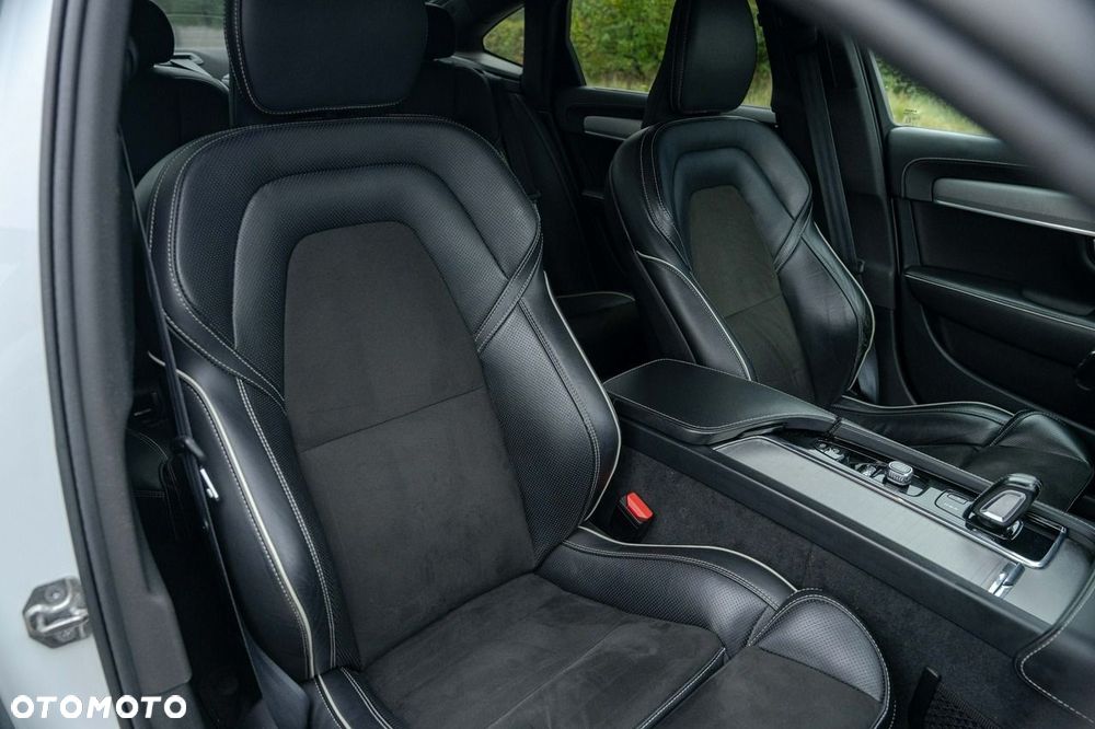 Volvo S90 - 27