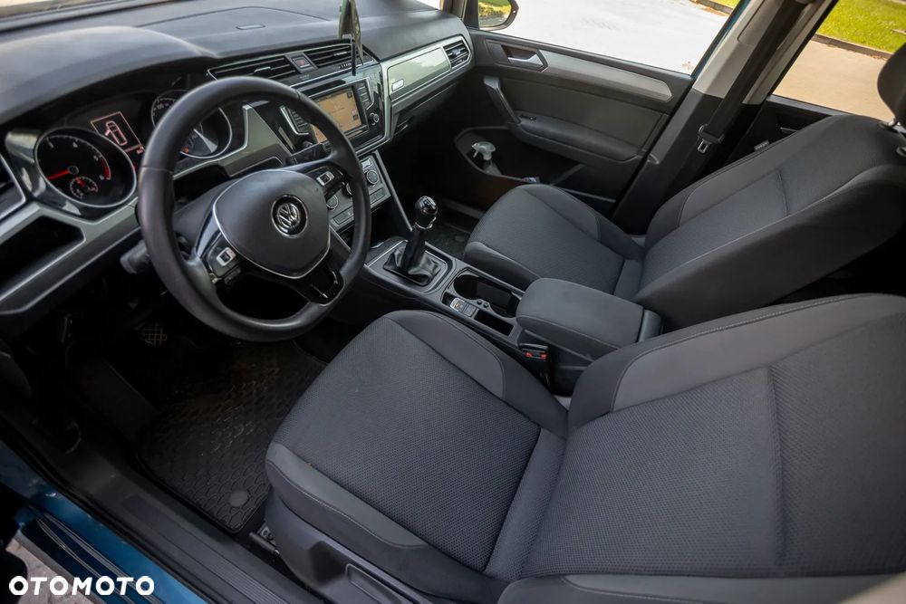 Volkswagen Touran 1.6 TDI BMT SCR Comfortline - 16