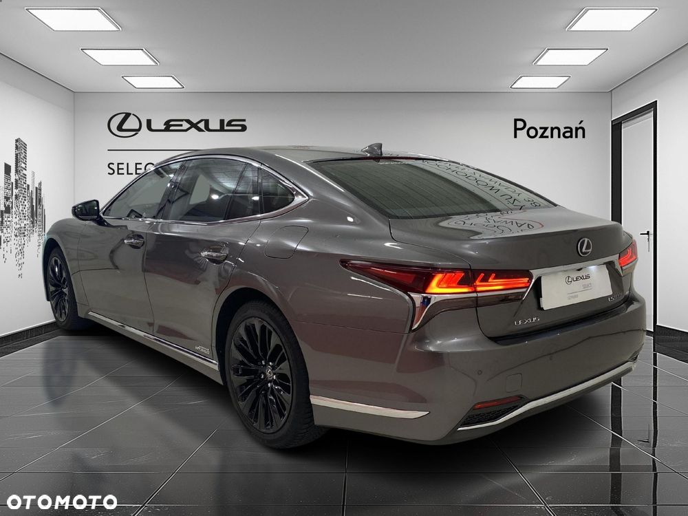 Lexus LS - 3