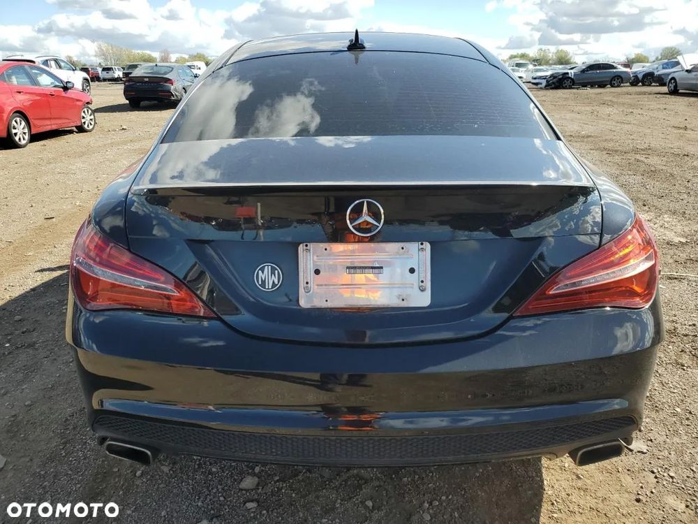 Mercedes-Benz CLA 250 4-Matic - 6