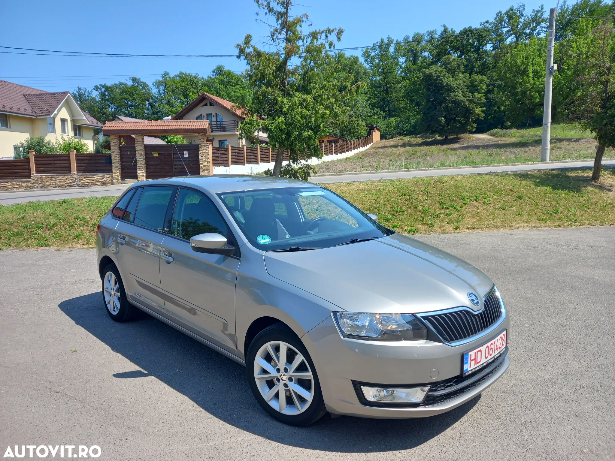Skoda RAPID 1.2 TSI (Green tec) Joy - 4